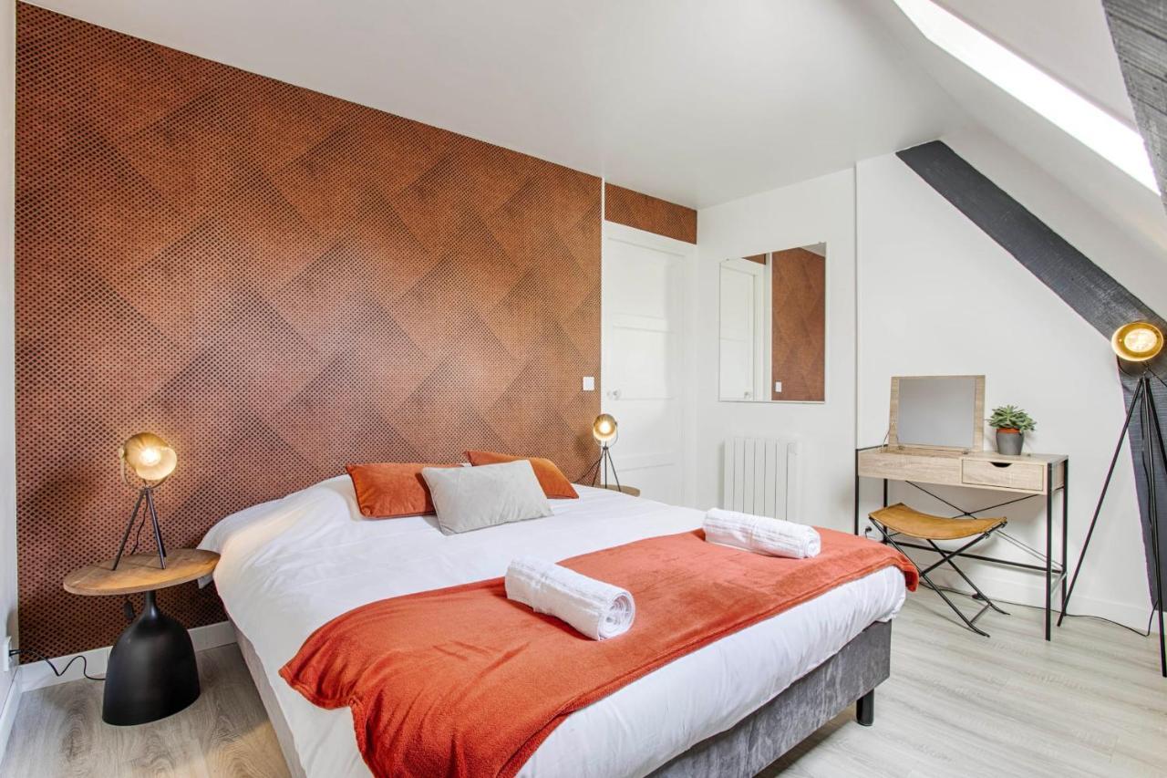 Апартаменты La Casa Centra Charm At Falaise'S Downtown Фалез Экстерьер фото
